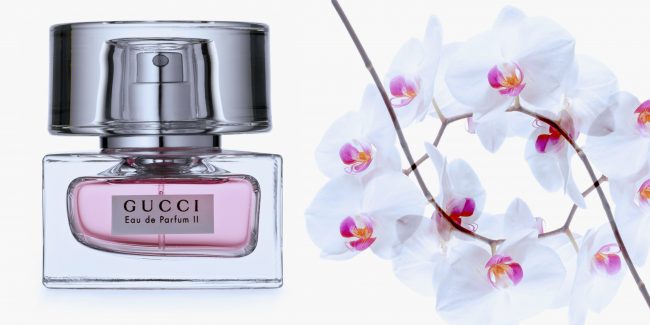 parfümflacons rosa parfüm flacons mit orchidee blumen als collage fotografie münchen